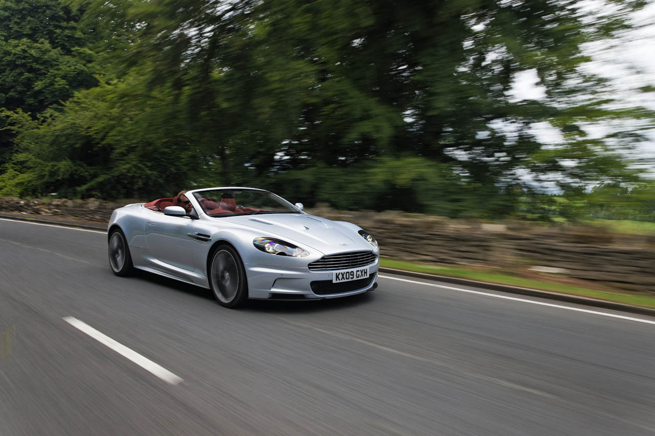 Aston Martin DBS Volante