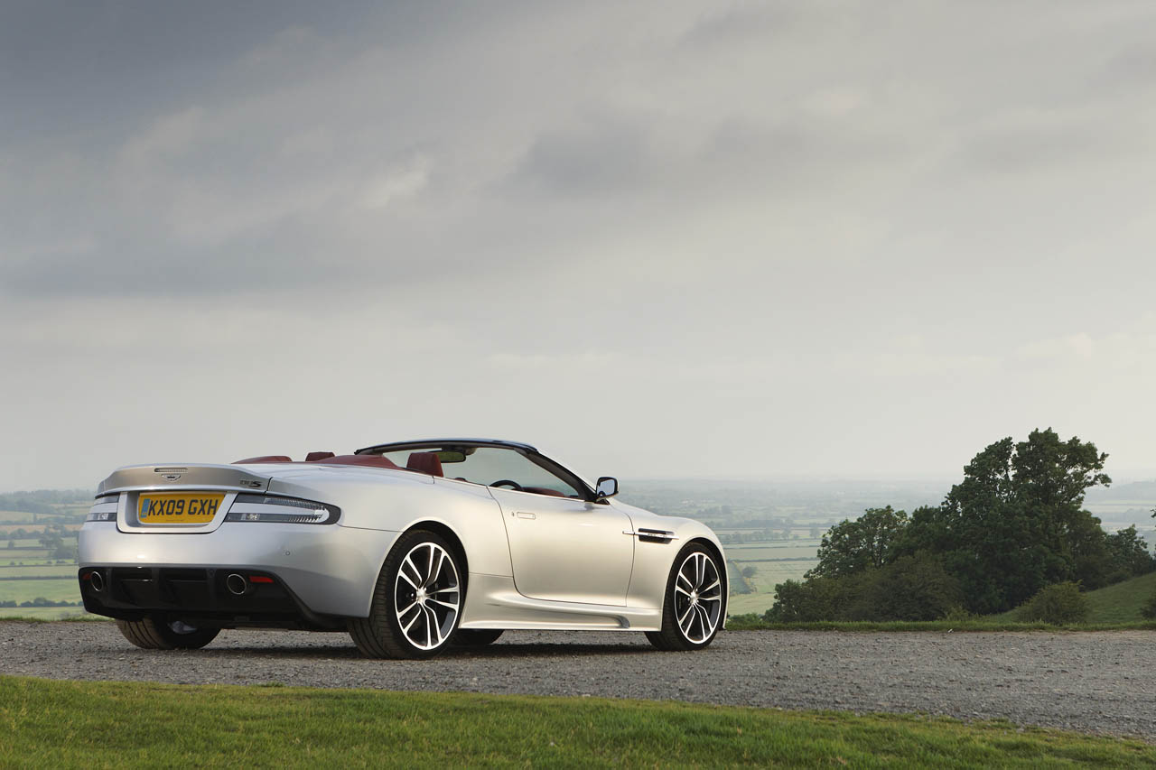 Aston Martin DBS Volante