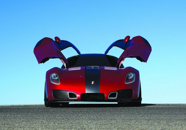 New supercar Devon GTX sets a new lap record at Laguna Seca