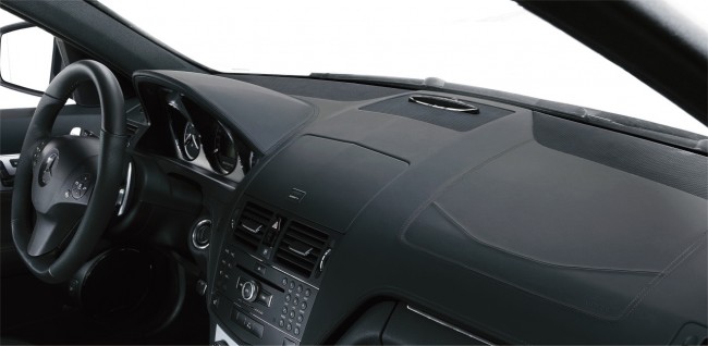 Mercedes-Benz C63 AMG Performance Package Plus dashboard