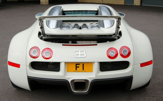 Bugatti Veyron with F1 number plate