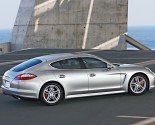 2010 Porsche Panamera Turbo 2 155x125 2010 BMW M3 Cabrio facelift