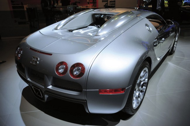 "Sang d'Argent" - a one-off Veyron version for Middle East