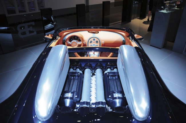 "Soleil de Nuit" - a one-off Veyron version for Middle East