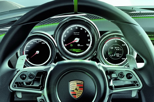 Porsche-918-Spyder-Concept-14