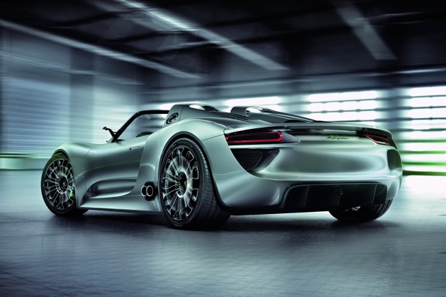 Porsche-918-Spyder-Concept-8
