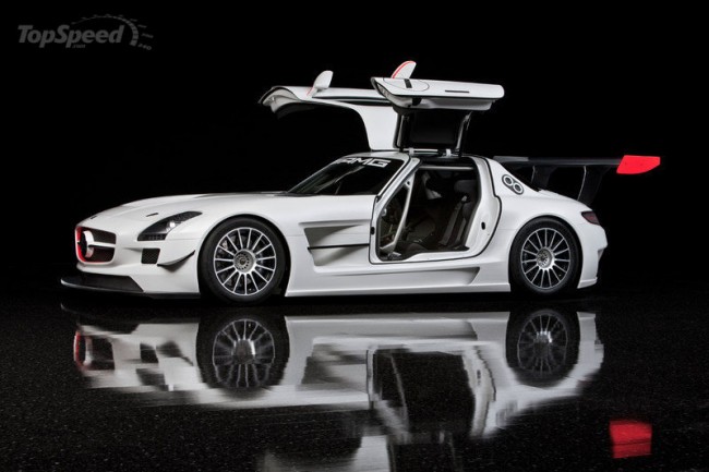 2011-mercedes-sls-amg-gt3-2_800x0w