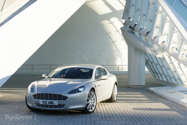 2010-aston-martin-rapide-97_800x0w
