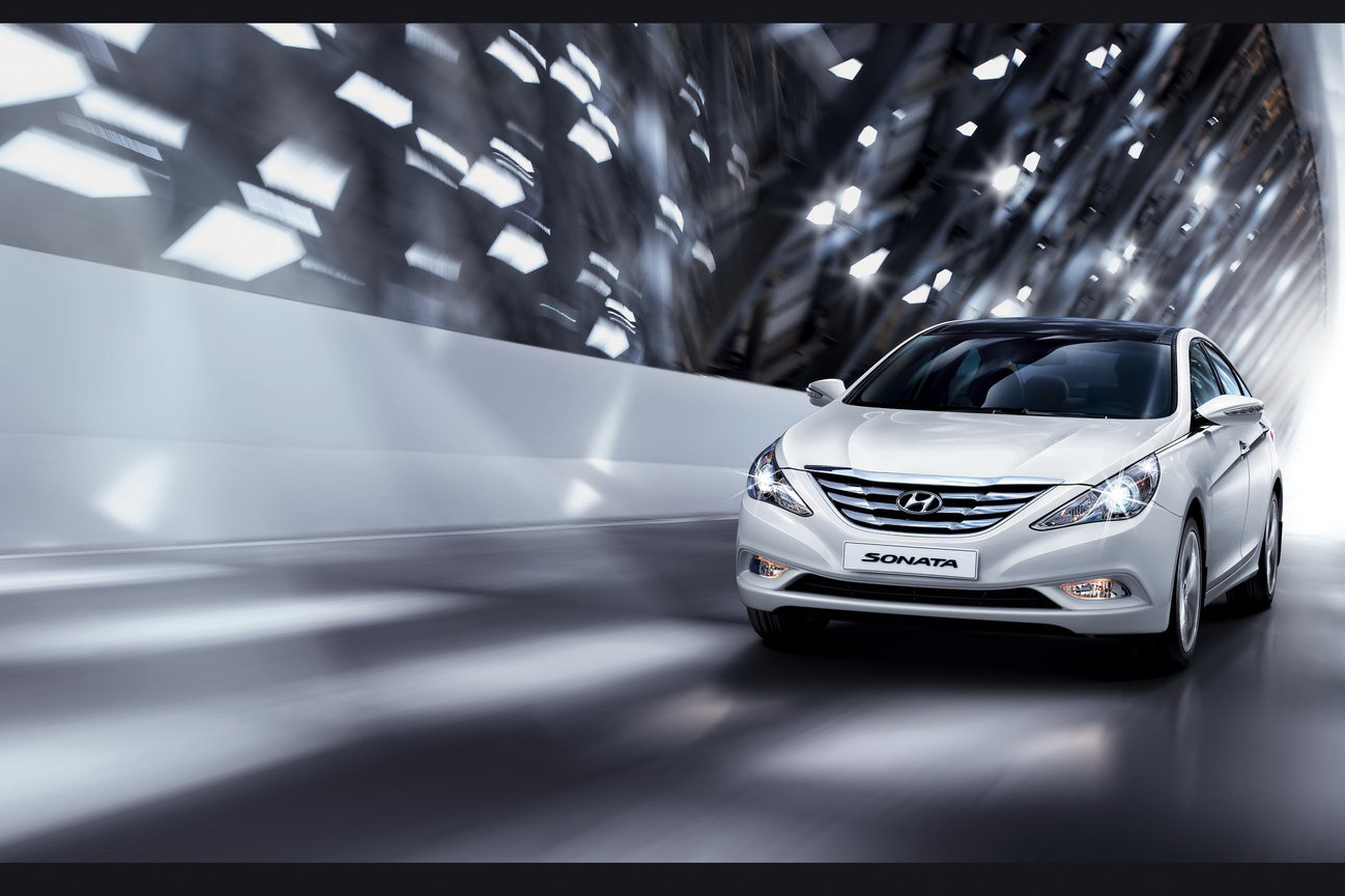 2011-Hyundai-Sonata-38