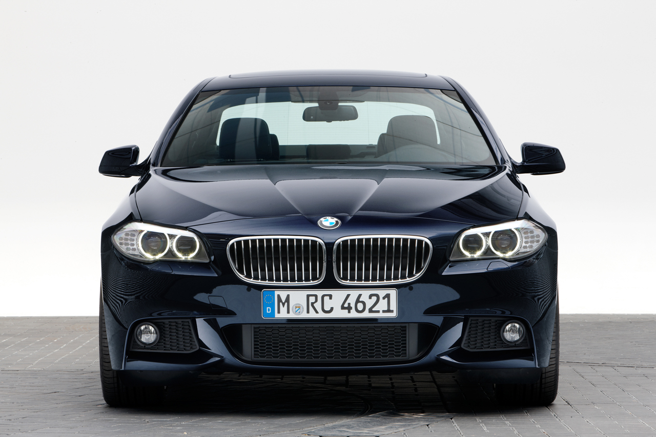 2011_bmw_5-series_sedan_m_sports_package_3