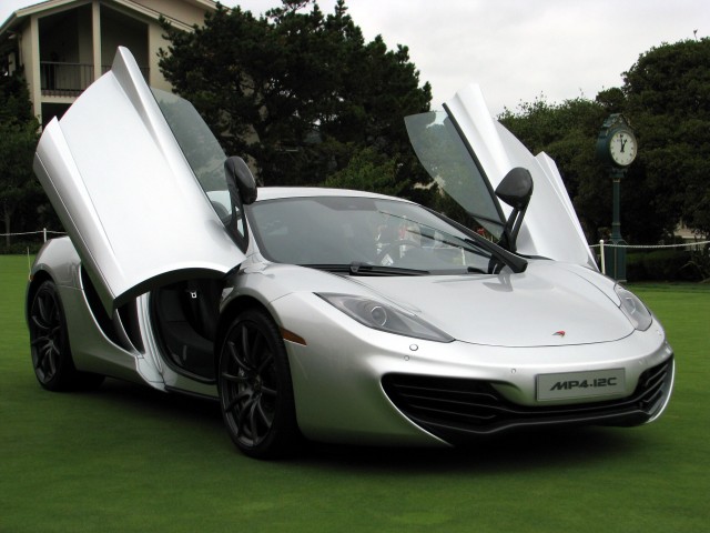 mclaren-mp4-12c-on-the-pebble-beach-concept-lawn_100319010_m