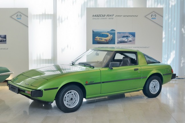 Technology-Mazda_067__jpg300