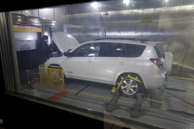 Toyota-RAV4-EV-5