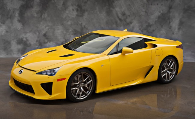 First three 2012 Lexus LFAs makes it to U.S.