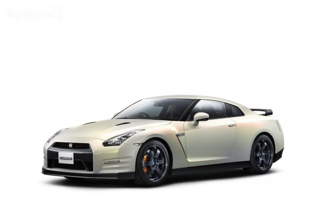 2012-nissan-gt-r-egoist-e_1600x0w