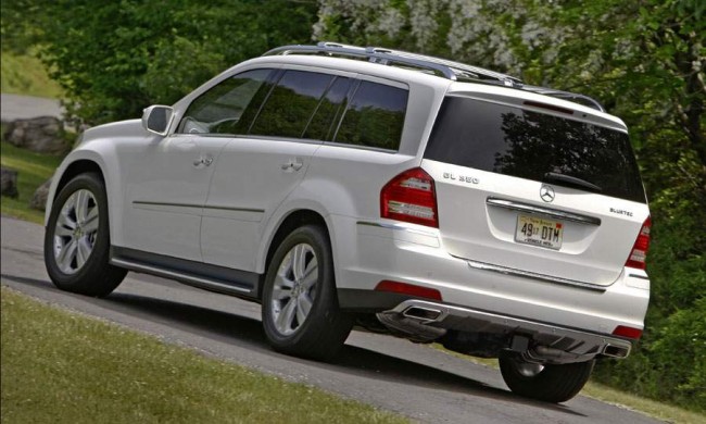 2011-Mercedes-Benz-GL350-Bluetec2