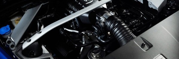 2011-aston-martin-v-8-van-10w