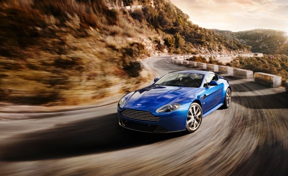 2011-aston-martin-v-8-vanw