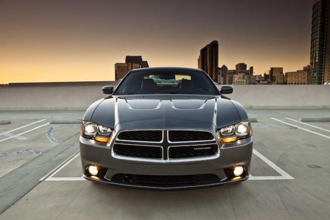 2012-Dodge-Charger_14