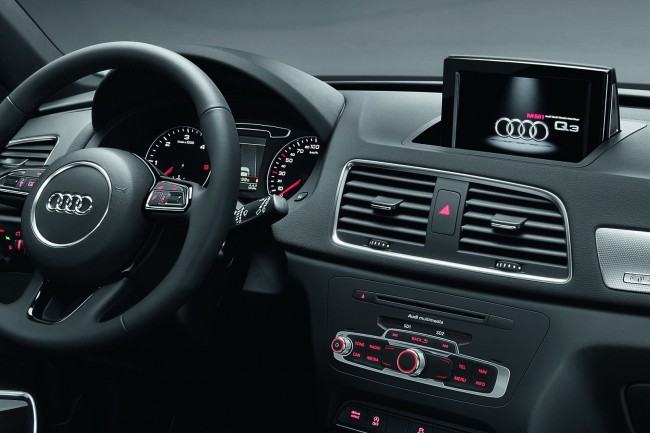 Audi-Q3-3110103