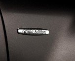 2011_mercedes-benz_gl_grand_edition_5