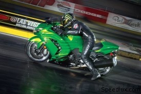 Kawaski-ZX-14R-4