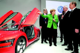 Volkswagen xl1-concept, Putin, Merkel