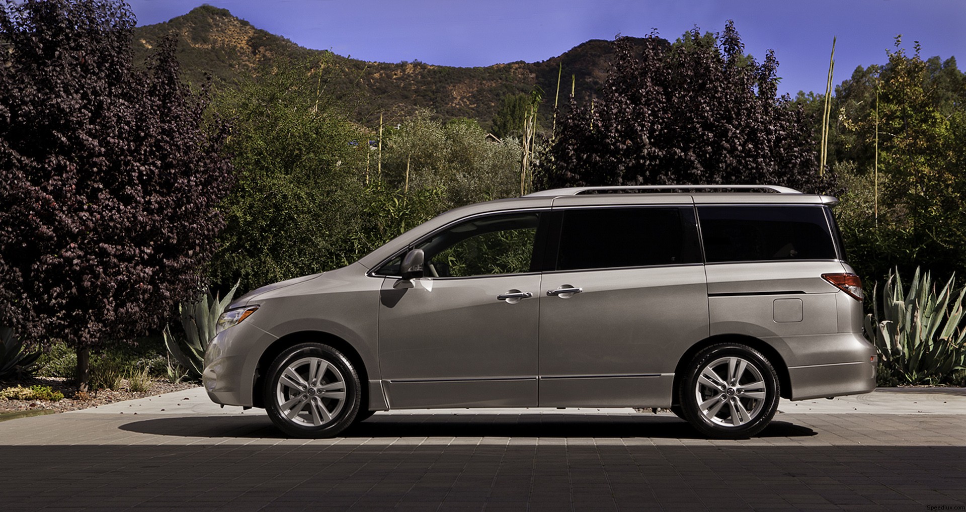 2015 Nissan Quest pricing announced