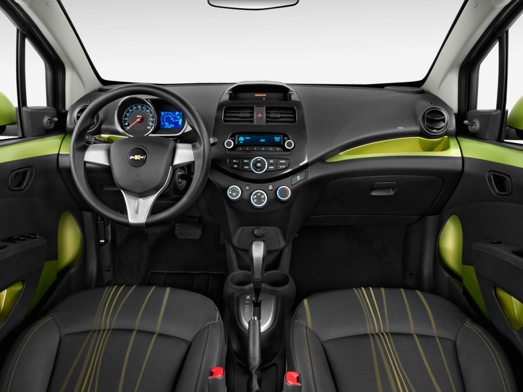 Interior of the New Chevrolet Spark Spied