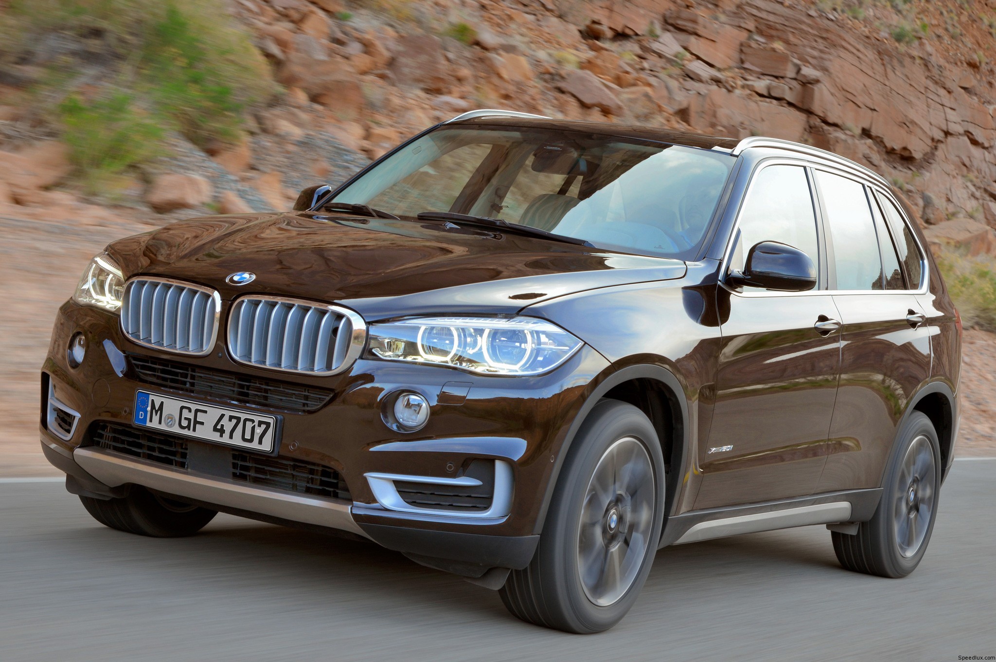 2014 BMW X5 officially unveiled