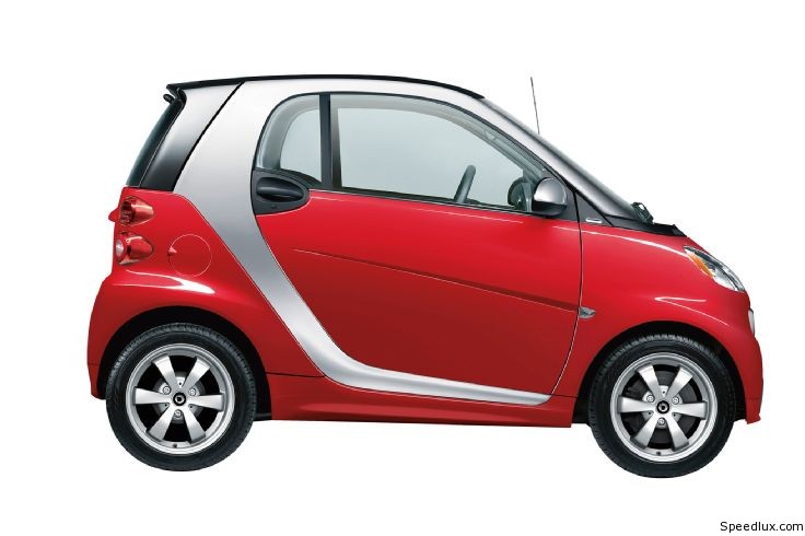 2013_smart_fortwo_passion_coupe_passengers_side_profile_view