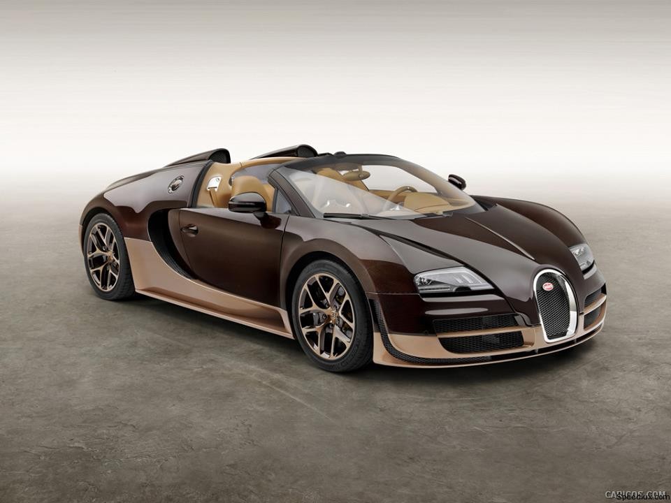 Behold the Full-Size Wooden Replica of a Bugatti Veyron!