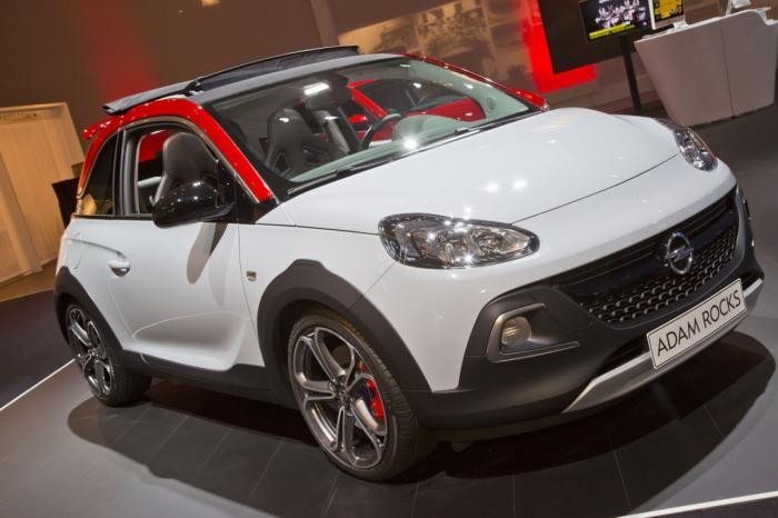 Images of Opel Adam Rocks S