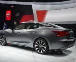 2016 Nissan Maxima images