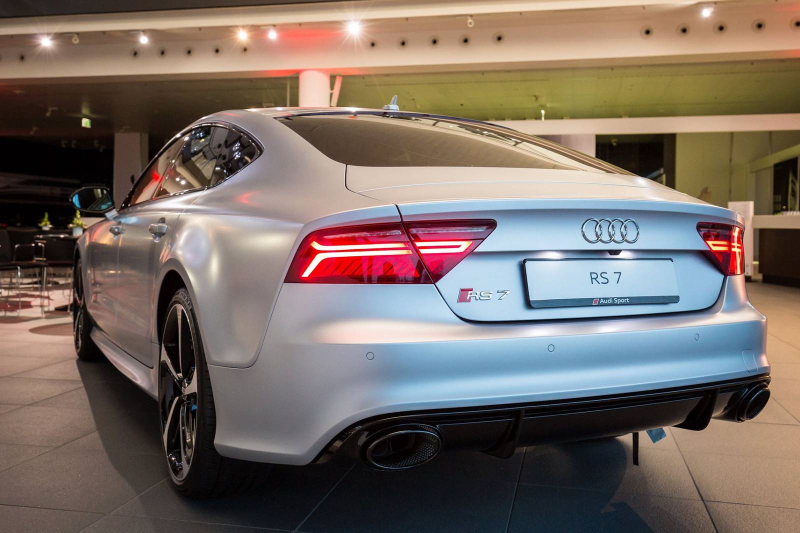 Audi rs7 silver