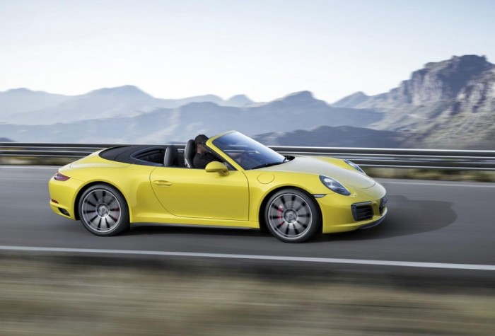 Images of Porsche 911 Carrera 4 and Targa 4