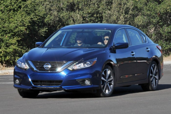 Images of Nissan Altima