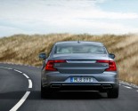 2017 Volvo S90 Images
