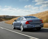 2017 Volvo S90 Images