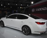 Images of 2017 Kia Cadenza