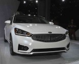 Images of 2017 Kia Cadenza