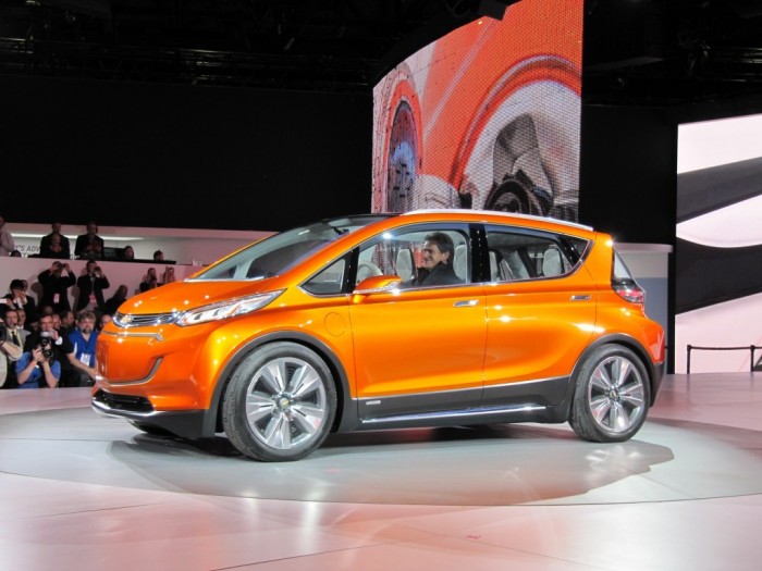 Images of Chevrolet Bolt electric car