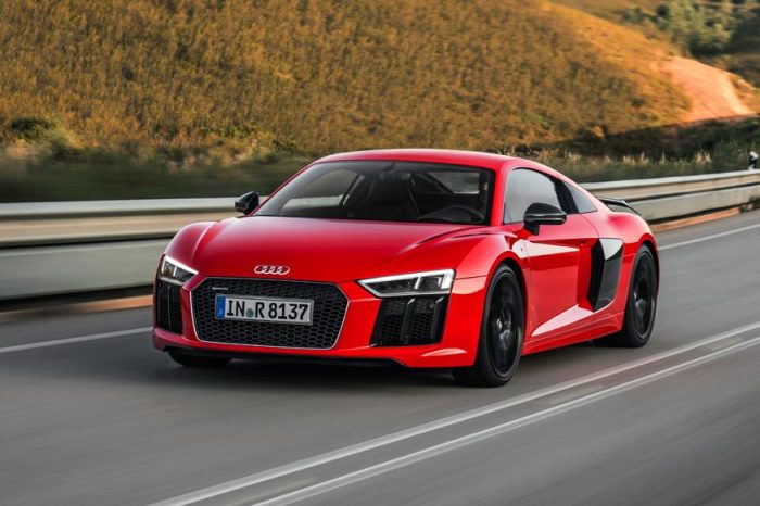 Images of Audi R8 V10 Plus