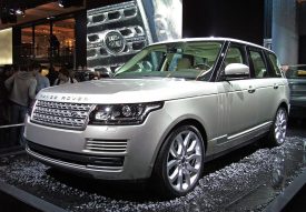 800px-Range_Rover_4th_generation_Paris_Motor_Show_2012