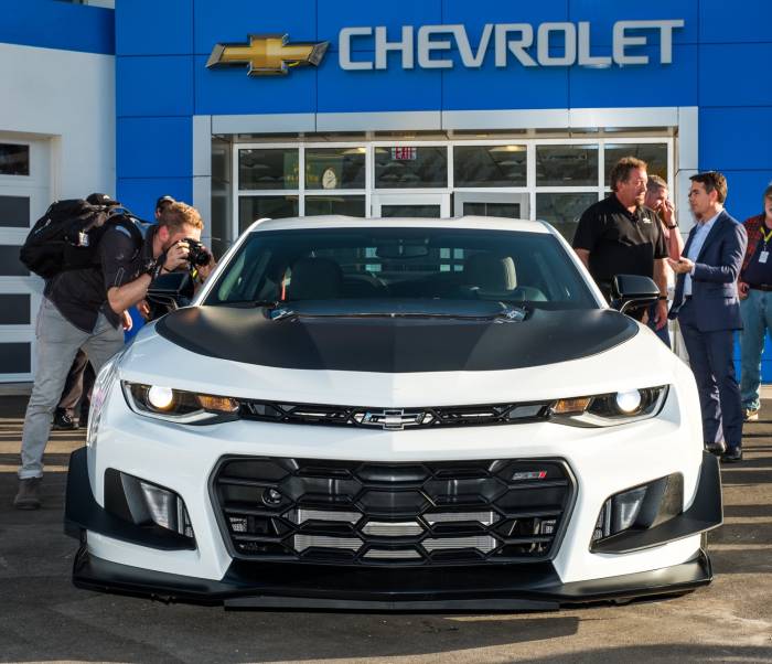 Images of 2018 Chevrolet Camaro ZL1 1LE