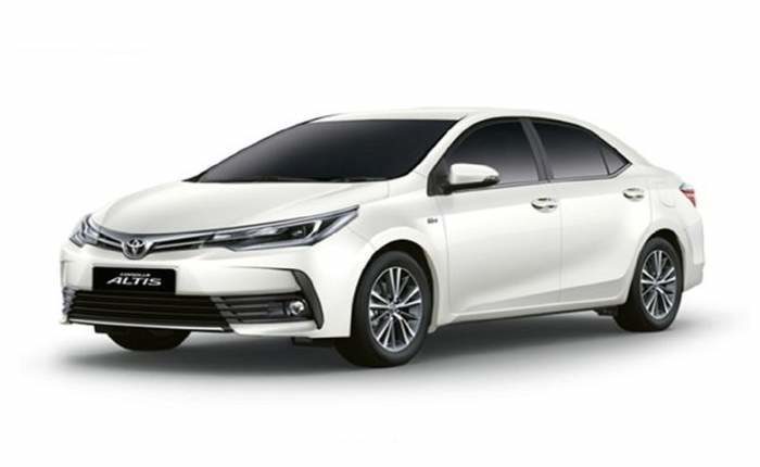 Toyota Corolla Altis images