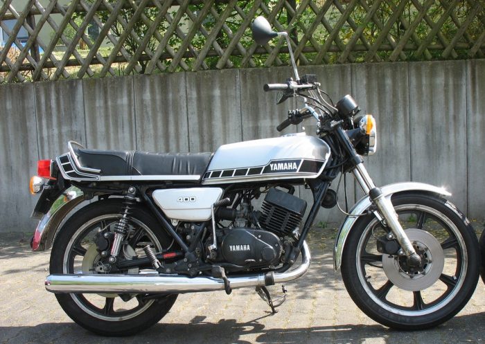 Yamaha RD400