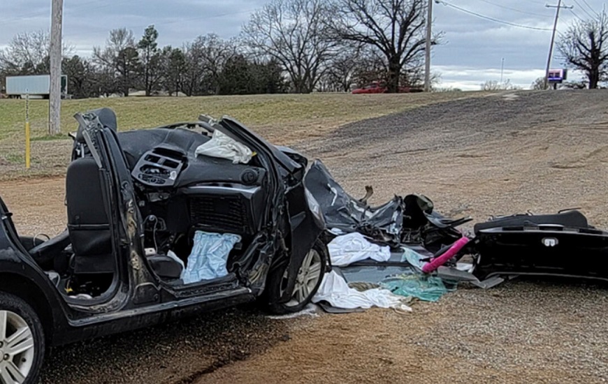 6 killed in Oklahoma crash