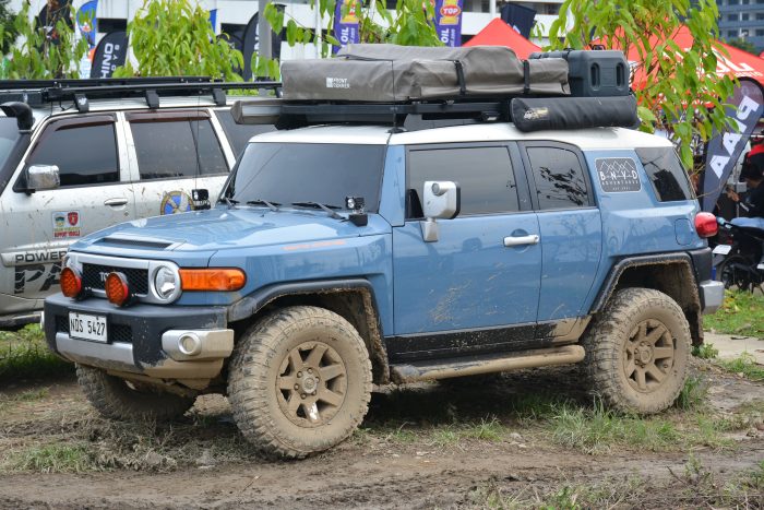 The Best 4x4 Recovery Accessories for Solo Off Roading Trips