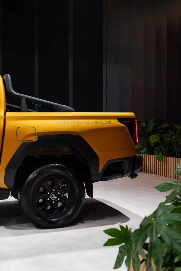 2026 Toyota Hilux EV (6)